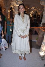 Nargis Fakhri at Andheri ka Raja in Mumbai on 28th Sept 2012 (73).JPG
